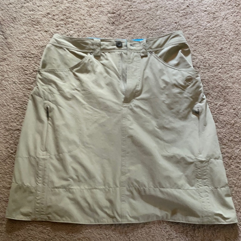 Mountain Hardwear khaki la strada skirt size 6